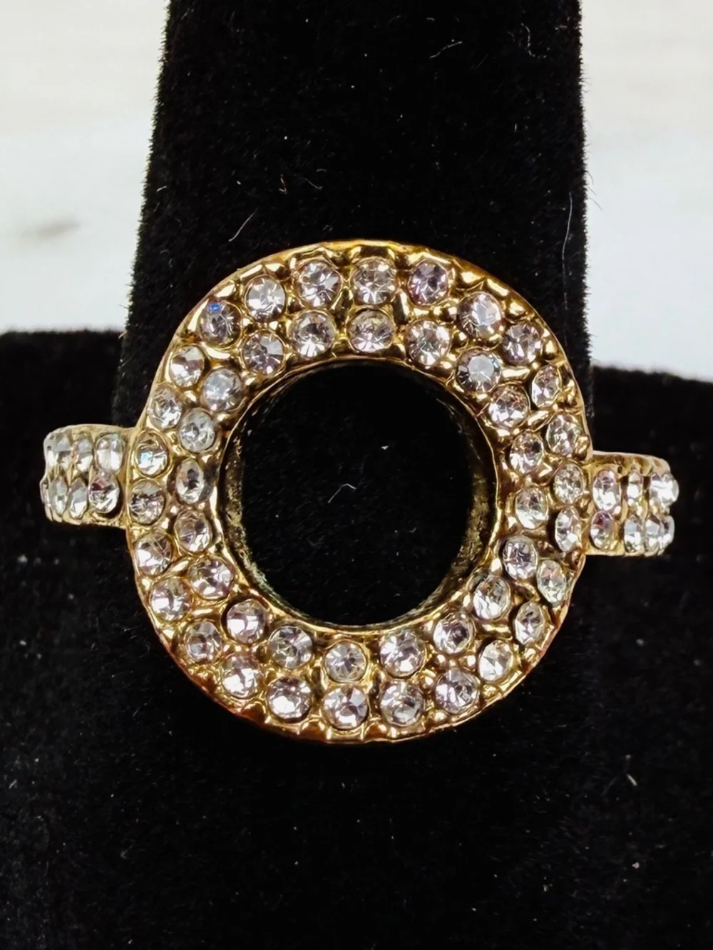 Vintage aged goldtone bling ring sz 8.5